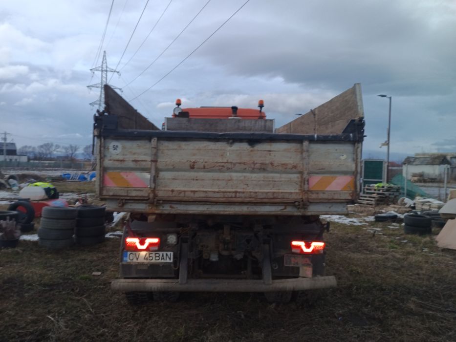 Închiriez basculantă pe 3 părți + lama deszăpezire