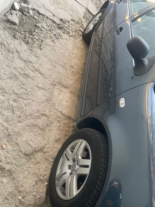 Bora 2002 ,260000km,stare tehnică f, bună