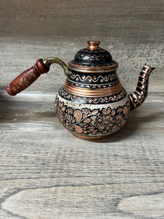 Чайник за топли напитки