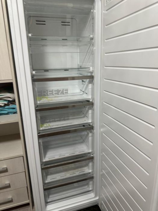 Морозильник Midea No Frost (не требует разморозки)