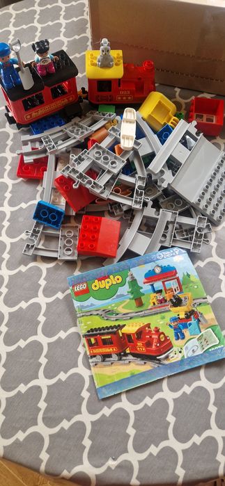 Lego Duplo паровоз на батарейках