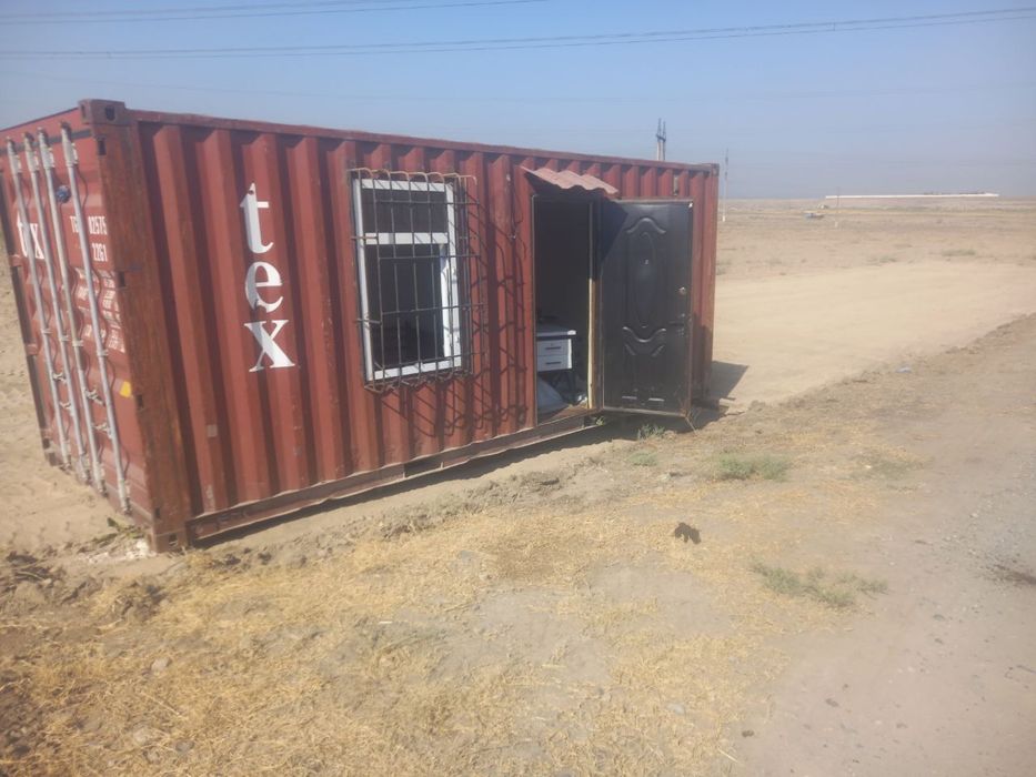 Контейнер сотилади ичидаги жихозлари билан