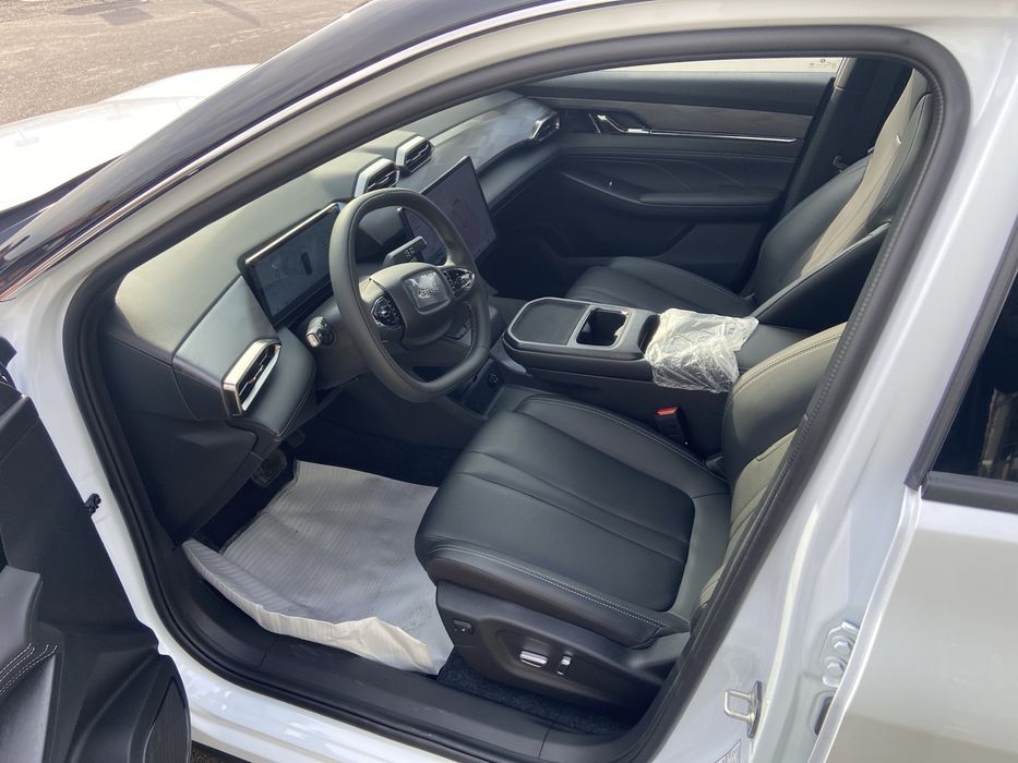 Dongfen L7 elektromobil