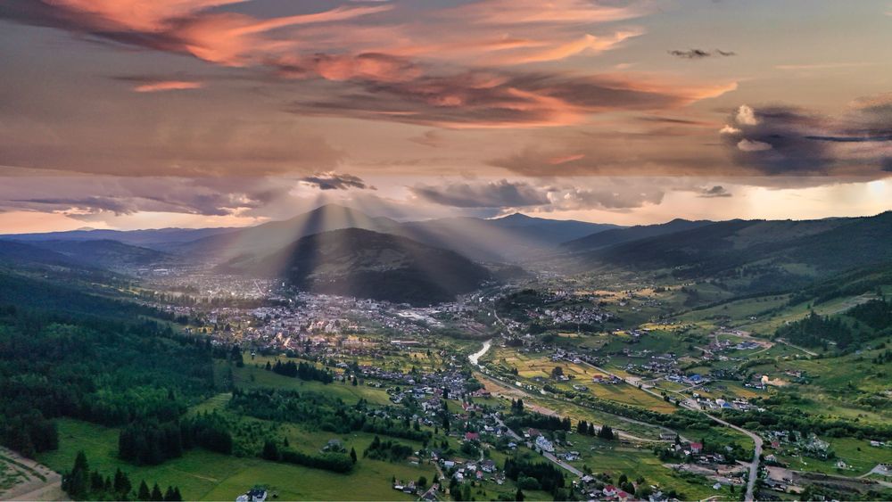 Drona-filmari aeriene