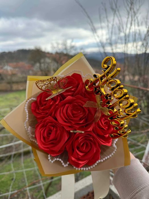 Букет от вечни рози