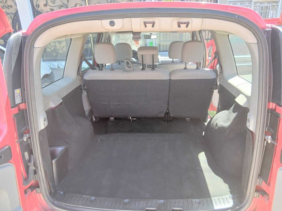 Dacia Logan Mcv 1,4 mpi an 2009 recent adusa germania