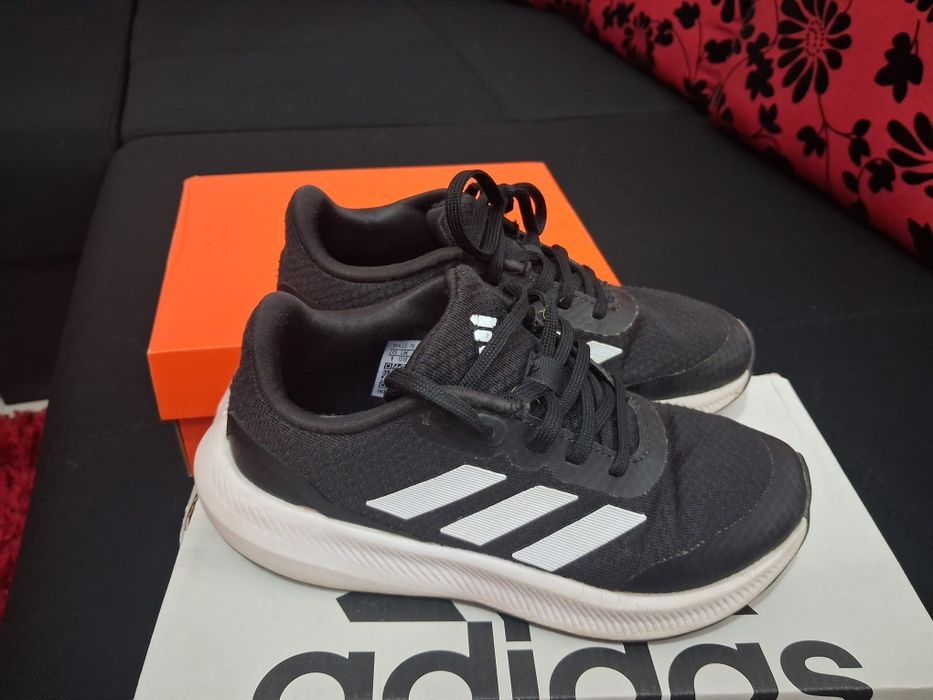 Adidasi adidas copiii