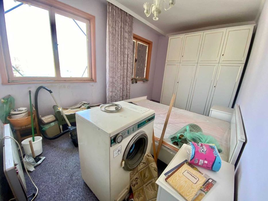 Тристаен апартамент в Кючук Париж