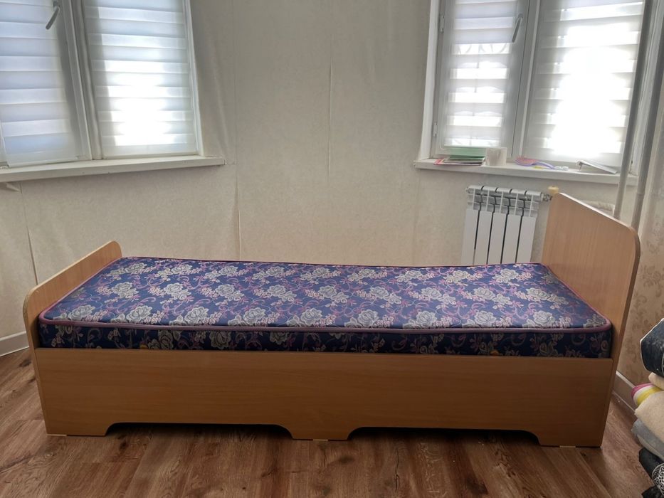 Комод с зеркалом