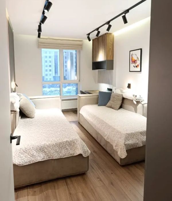 Oybek metro Gabusda 3 xonali kvartira ijaraga beriladi.i.