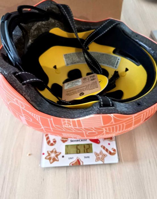 Casca protectie Nutcase Street MIPS culoare Somon 60-64 CM - NOU