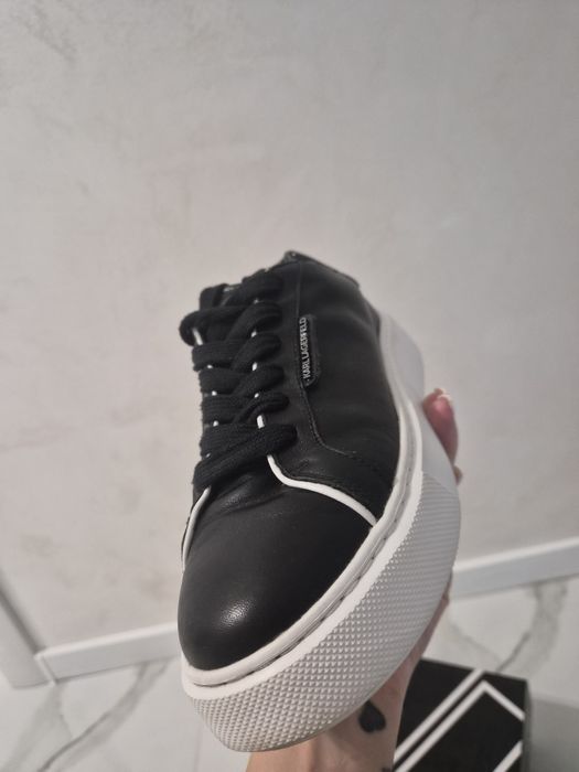 Обувки Karl Lagerfeld