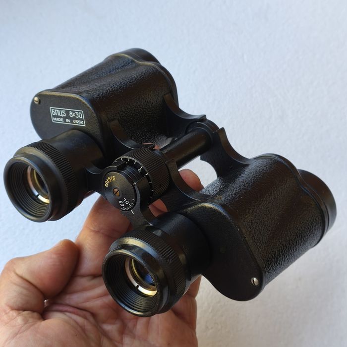 Binoclu 8x30 USSR optica perfect curata,colimat rusesc antireflex
