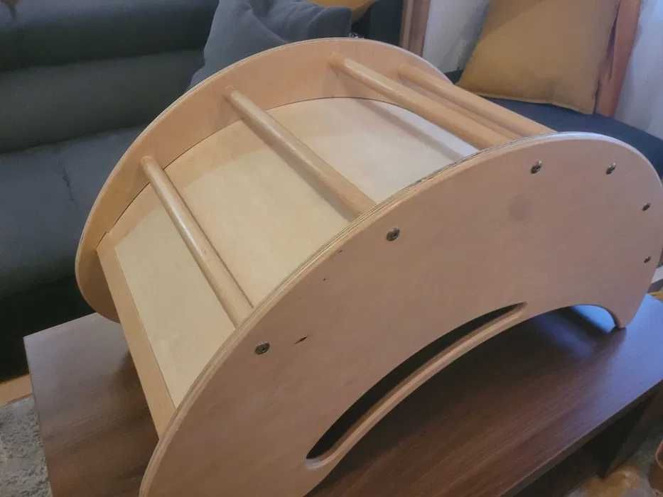 Rocker / Leagăn Montessori 2 în 1 Leea Toys din lemn – stare bună