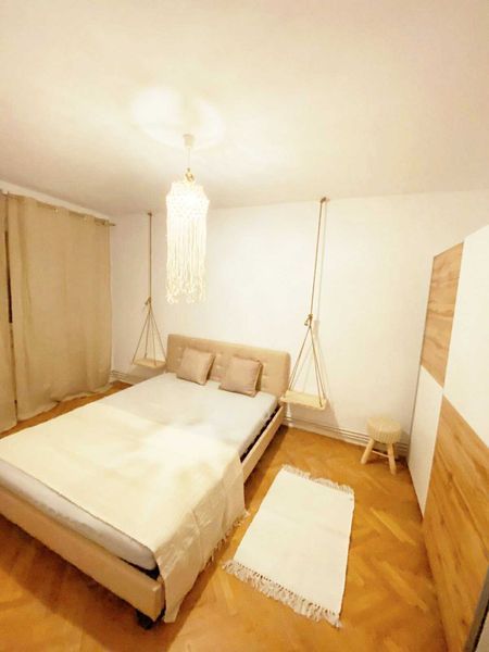 Patru camere,două băi ,Cazare/chirie,muncitori.Apartament regim hoteli