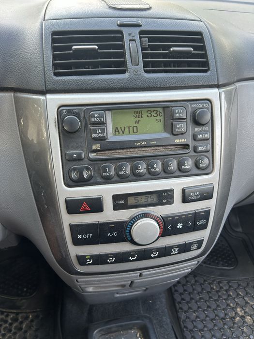 Aвенсис версо 2,0д 116кс на части/avensis verso 2,0d4d 116 na chasti