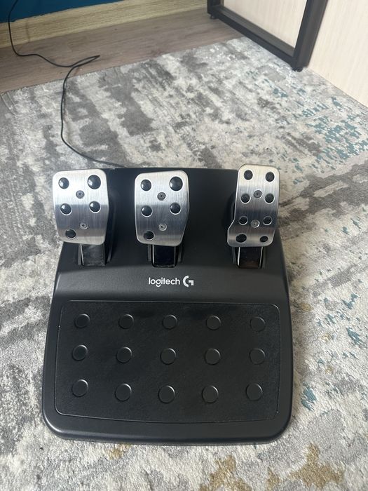 Игровой Руль- Logitech G29