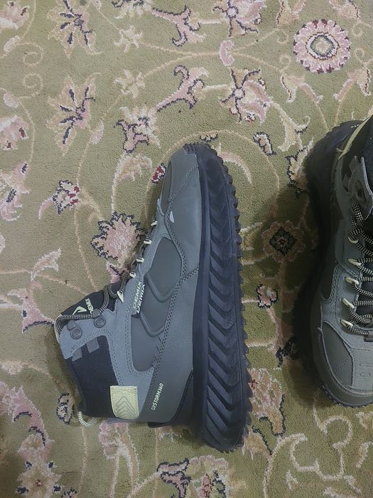 Продаю обувь Demix СРОЧНО