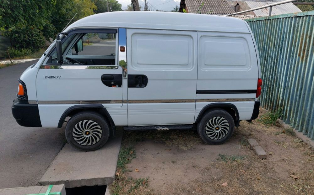 Аренда авто Damas.