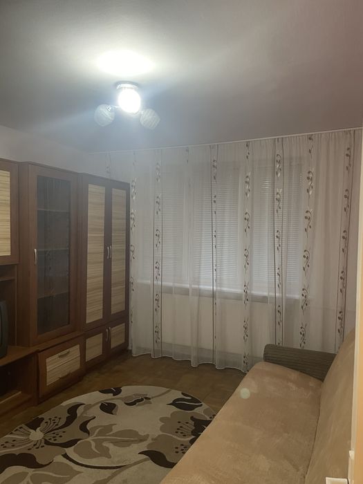 Inchiriez apartament cu 2 camere