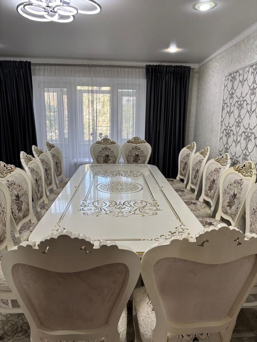 Продам Стол со стульями