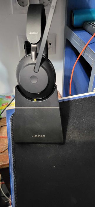 JABRA Dock Evolve2 65 Deskstand fuctional