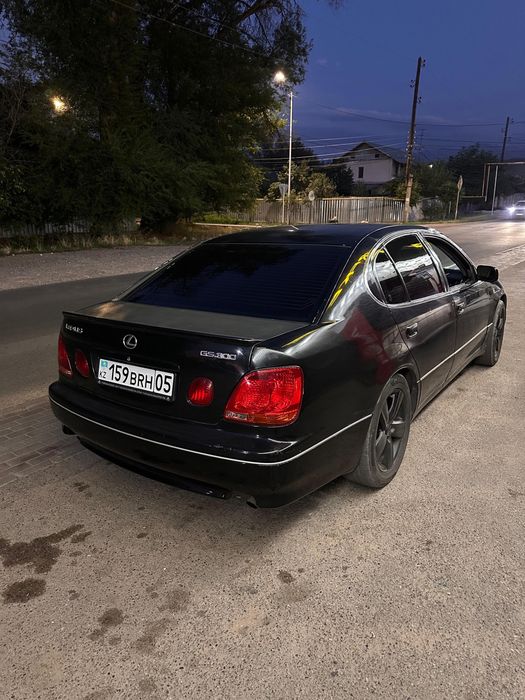 Продам авто Lexus Gs 300