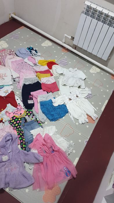 Продам пакет вещей для девочки,  от 3 до 10 месяцев