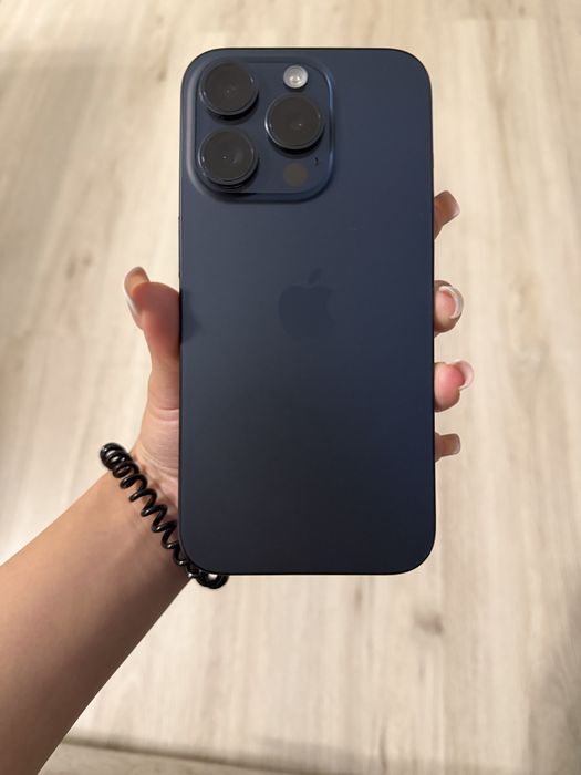 iPhone 15 Pro 128 GB Blue Titanium