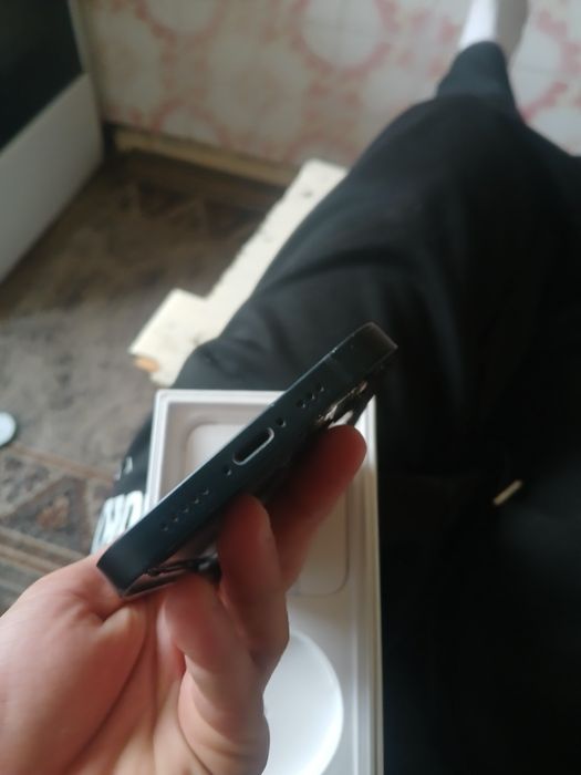 IPhone 13 de vânzare