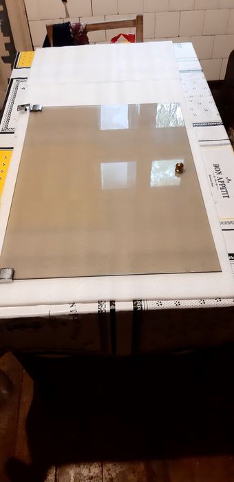 Стъклени вратички  за  шкаф секция