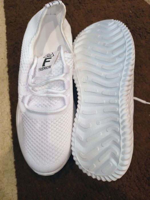 Летни дамски маратонки