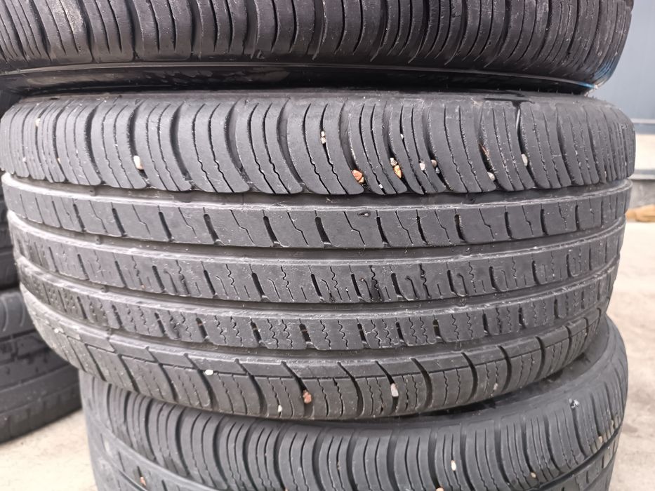 Kumho 235/55/17 ideal SROCHNO