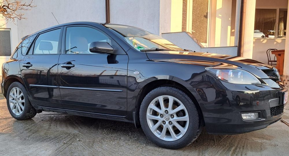 Mazda 3 1.6 Benzină black