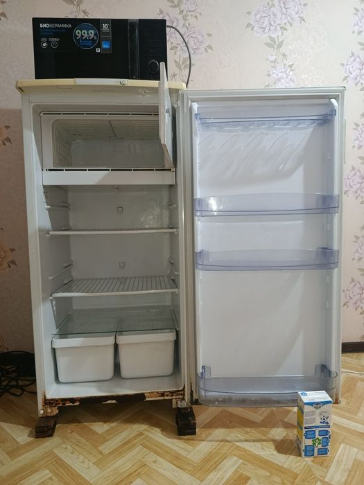 Холодильник сатылады