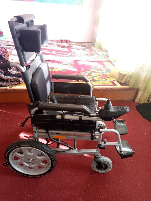 Nogironlar aravasi elektron