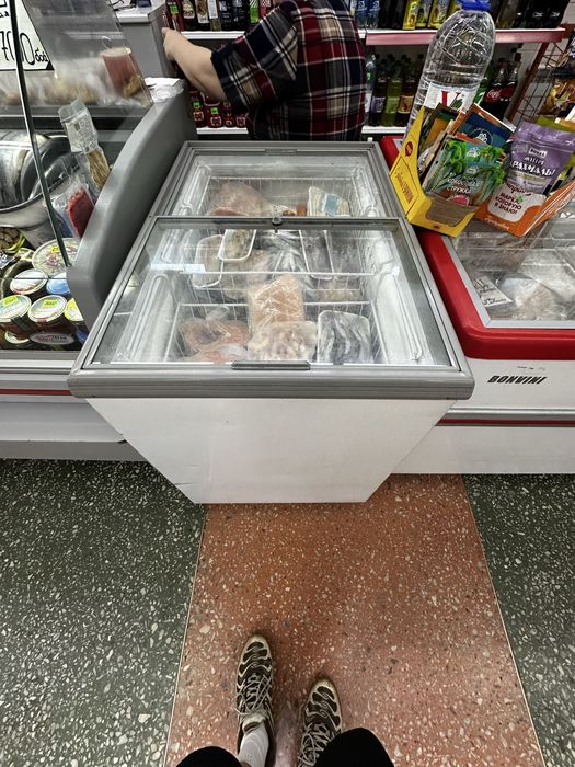 продам витрины хорошие