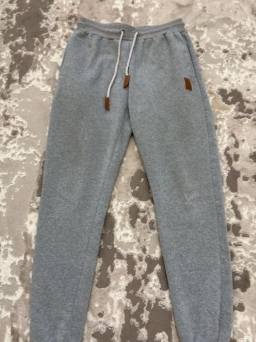 серые трико/штаны в идеале