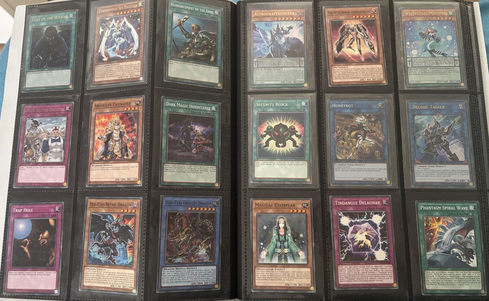 Yu-gi-oh  карти