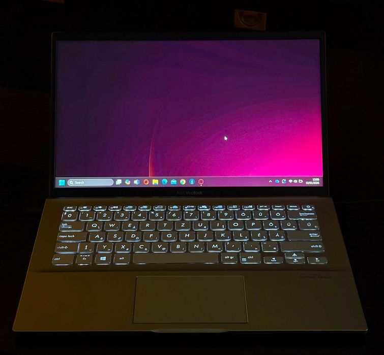 Laptop ASUS Vivobook 2020