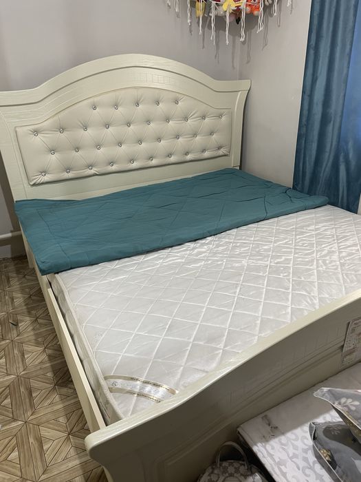 Спальный , тумбочка