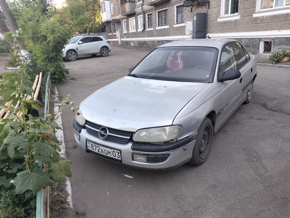 Продам авто Опель омега б 97 года