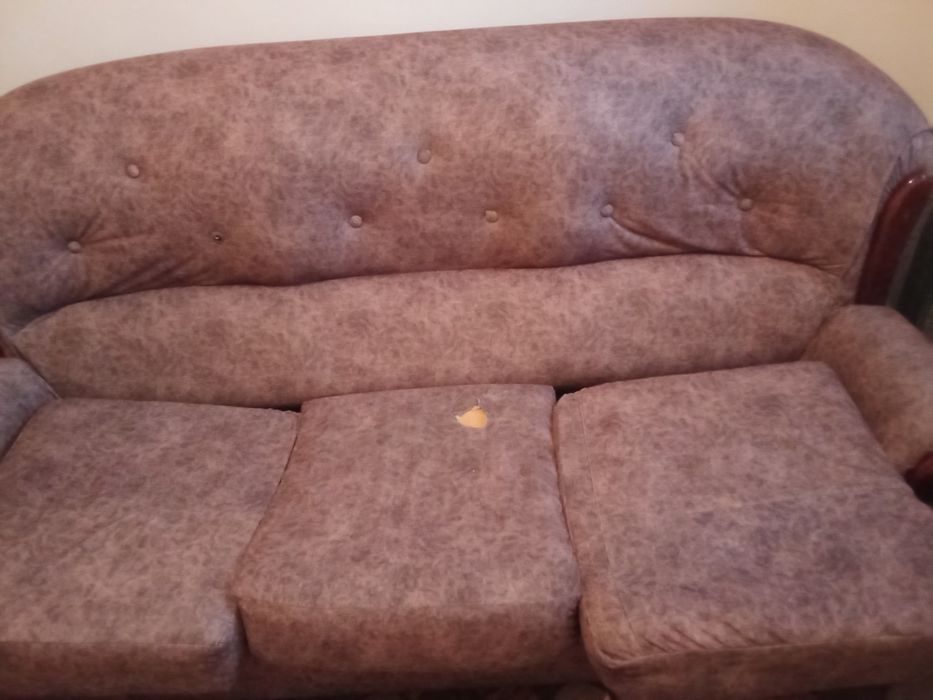 отдам  в дар диван