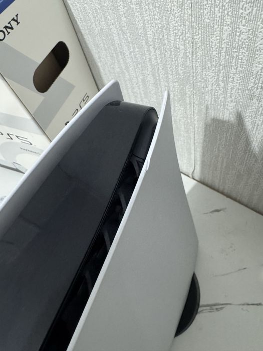Playstation 5 825 гб