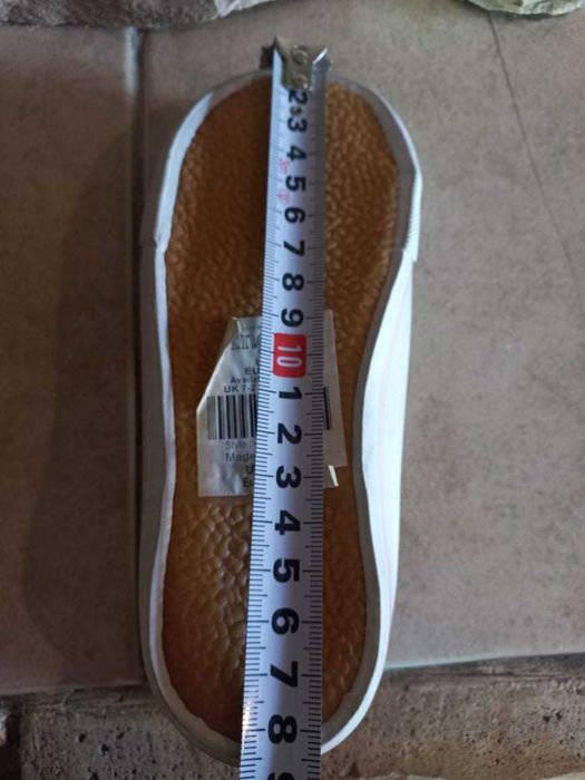 Новые  туфли  для  девочек  Angels