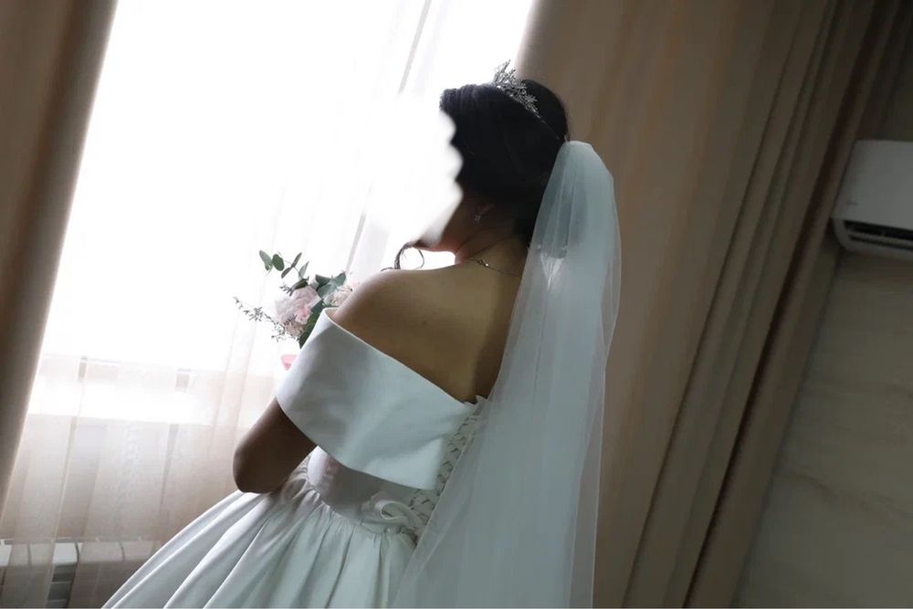 Свадебное платье