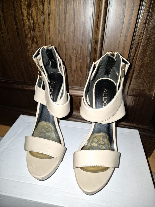 Обувки на висок ток -  aldo