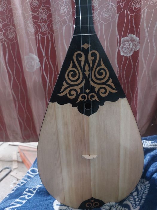 Профессиональная домбыра 48 см