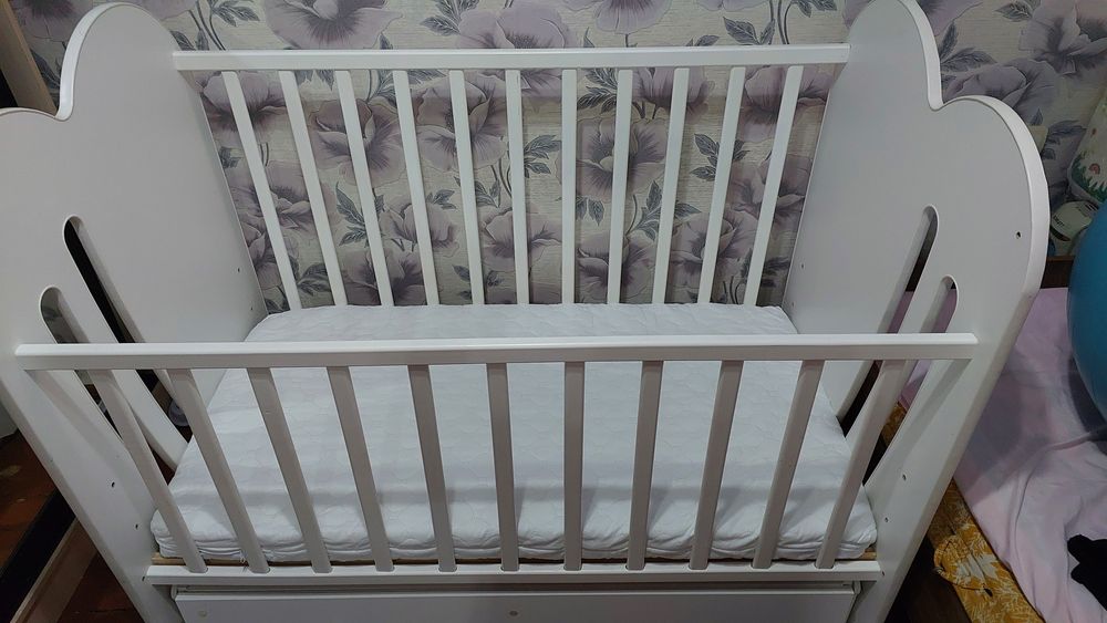 Манежка детская белая