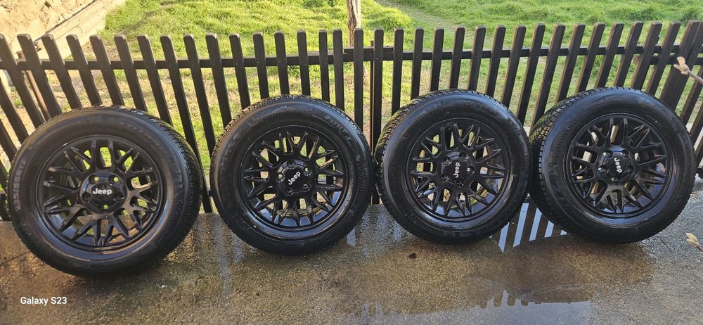 Джанти с гуми 235 / 65 r17